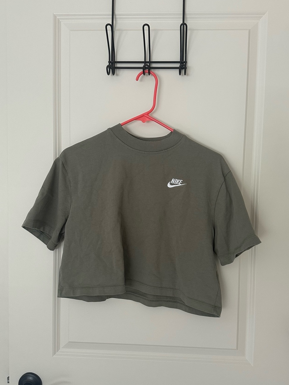 Nike Olive Green Crewneck T-Shirt with White Logo Tag